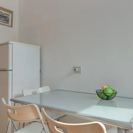 Apartment Joivy Warm & Airy Flat Near The Centre