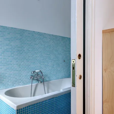 Διαμέρισμα Joivy Warm & Airy Flat Near The Centre *
